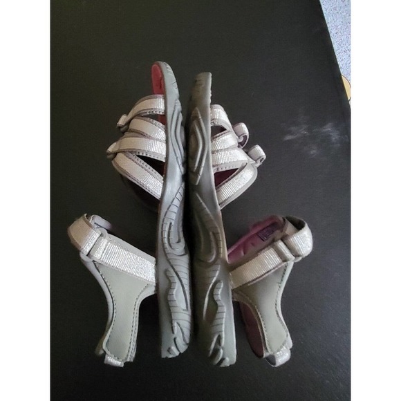 Teva Tirra Girls Sporty Strappy Sandals, Big Girl Size 4 Silver Pink Adjustable - Picture 5 of 7